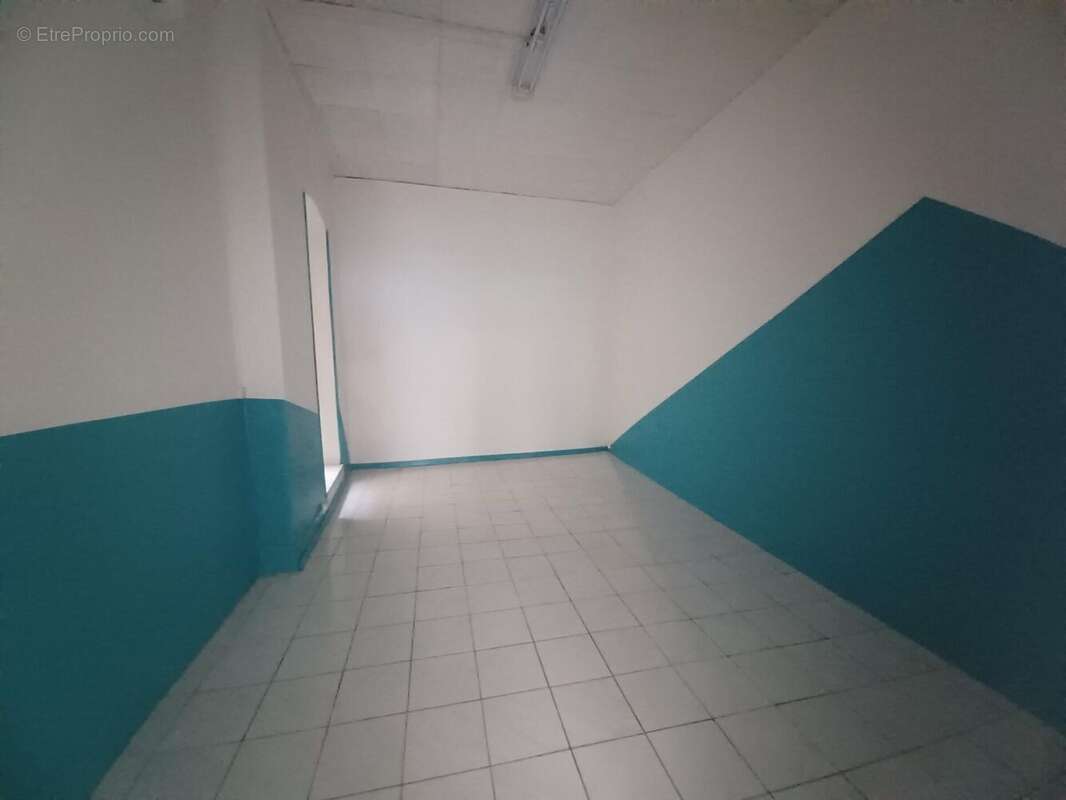 Photo 4 - Commerce à BEZIERS