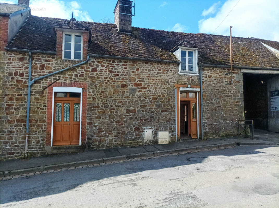 Maison à LA FERTE-MACE