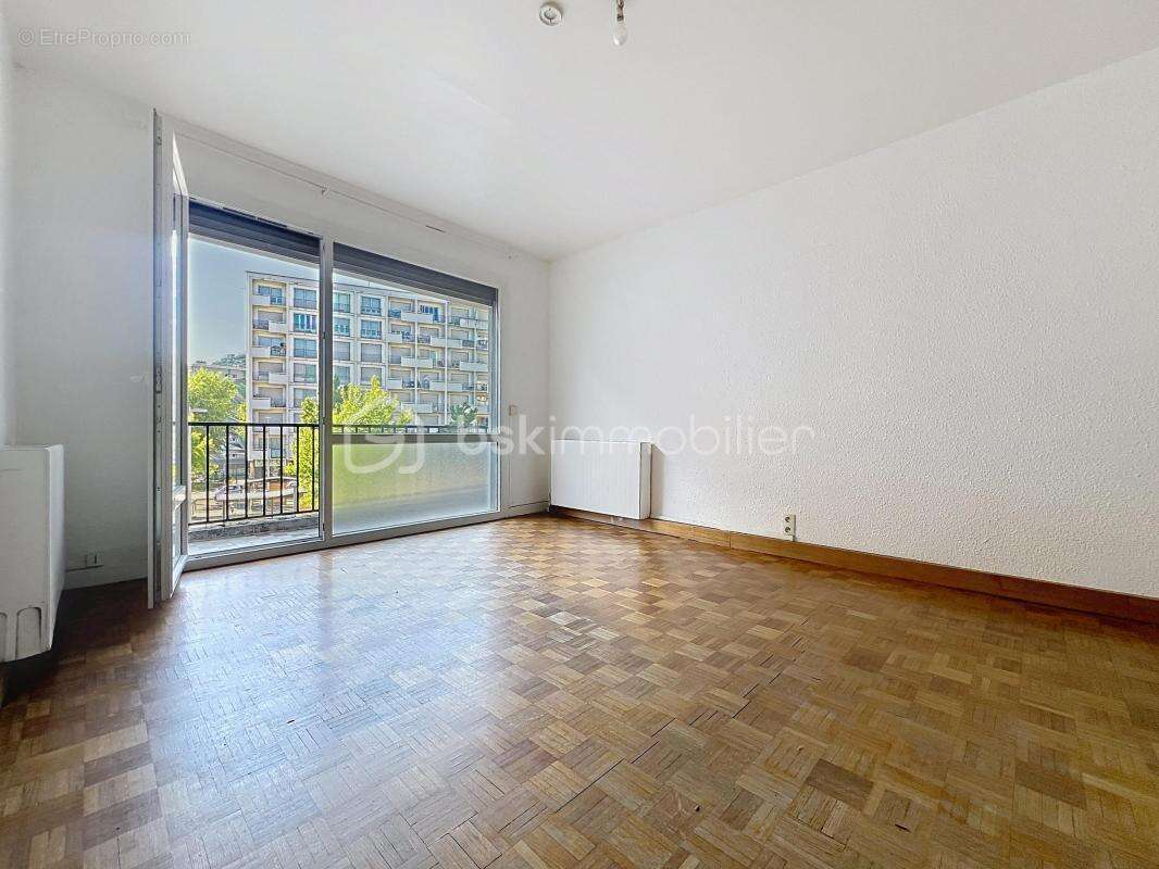 *** grenoble studio 28 m2 lumineux avec balcon flandrin-valmy*** - photo 4