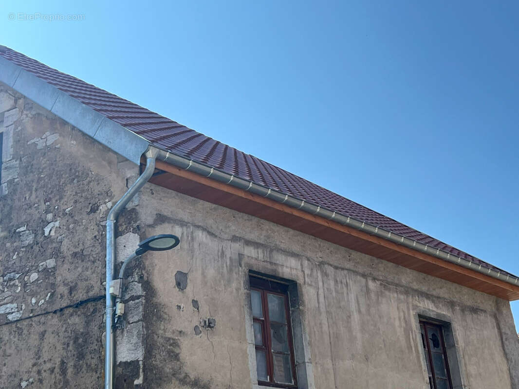 Maison à CLERVAL