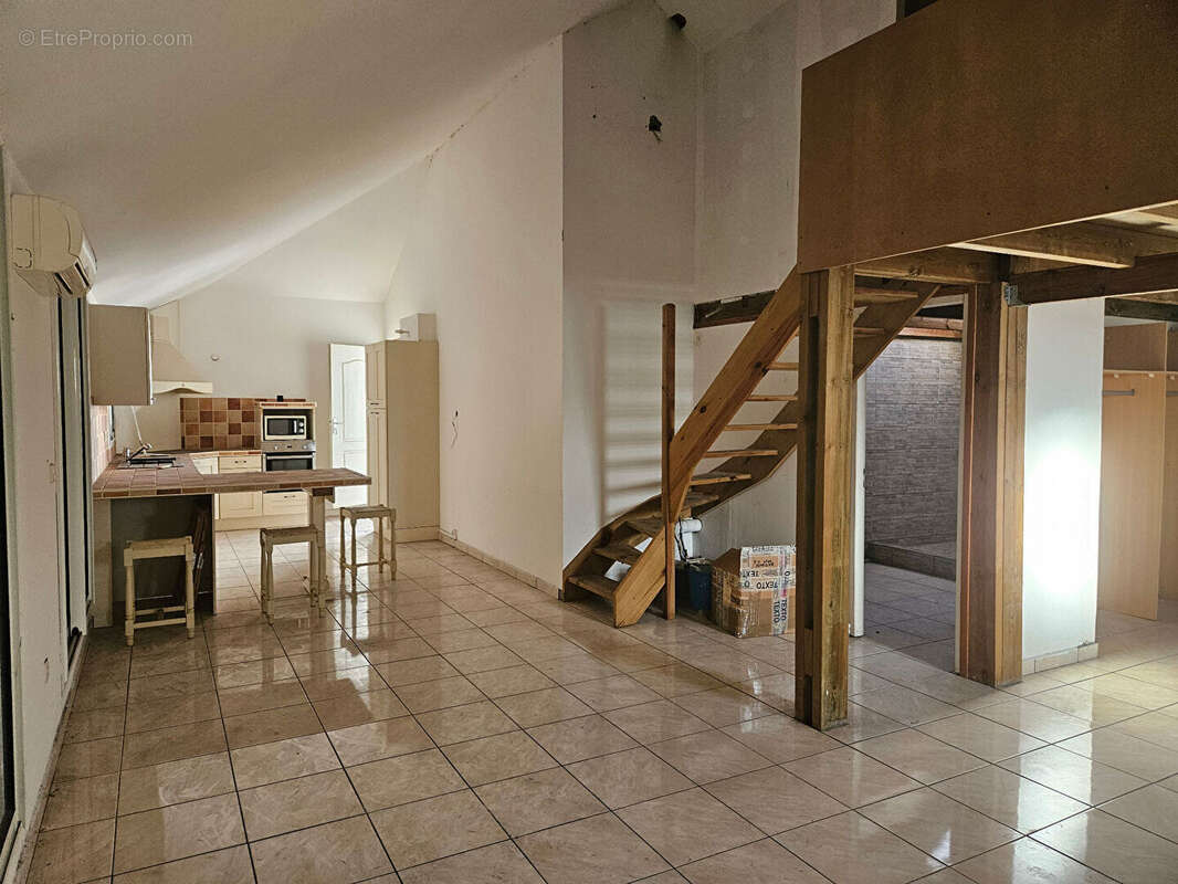 Appartement à SAINT-DENIS