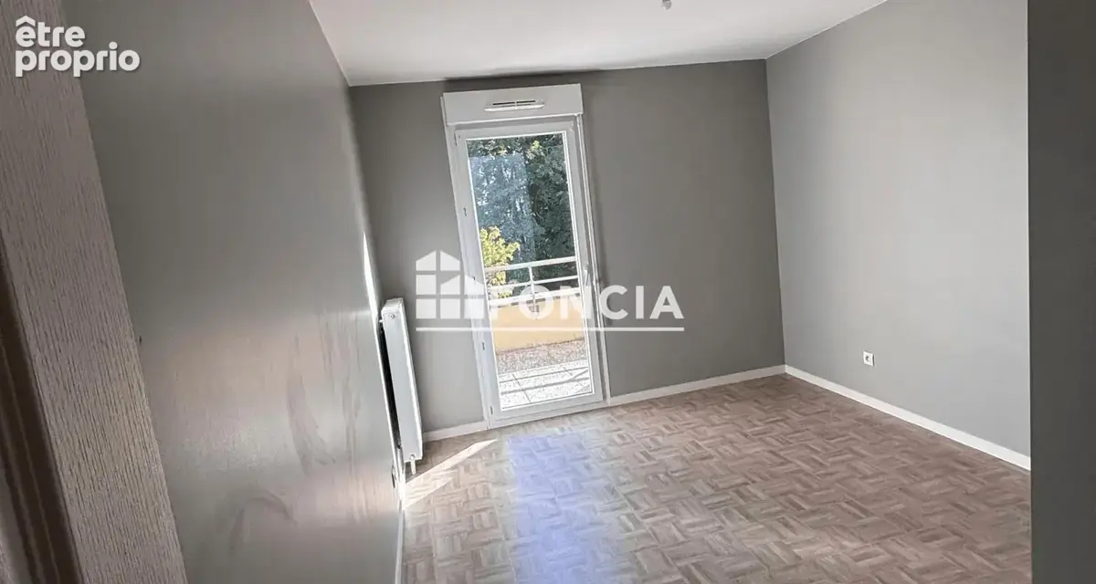    à vendre – bel appartement t3 avec terrasse, garage et stationnement extérieur dans une résidence récente - photo 4