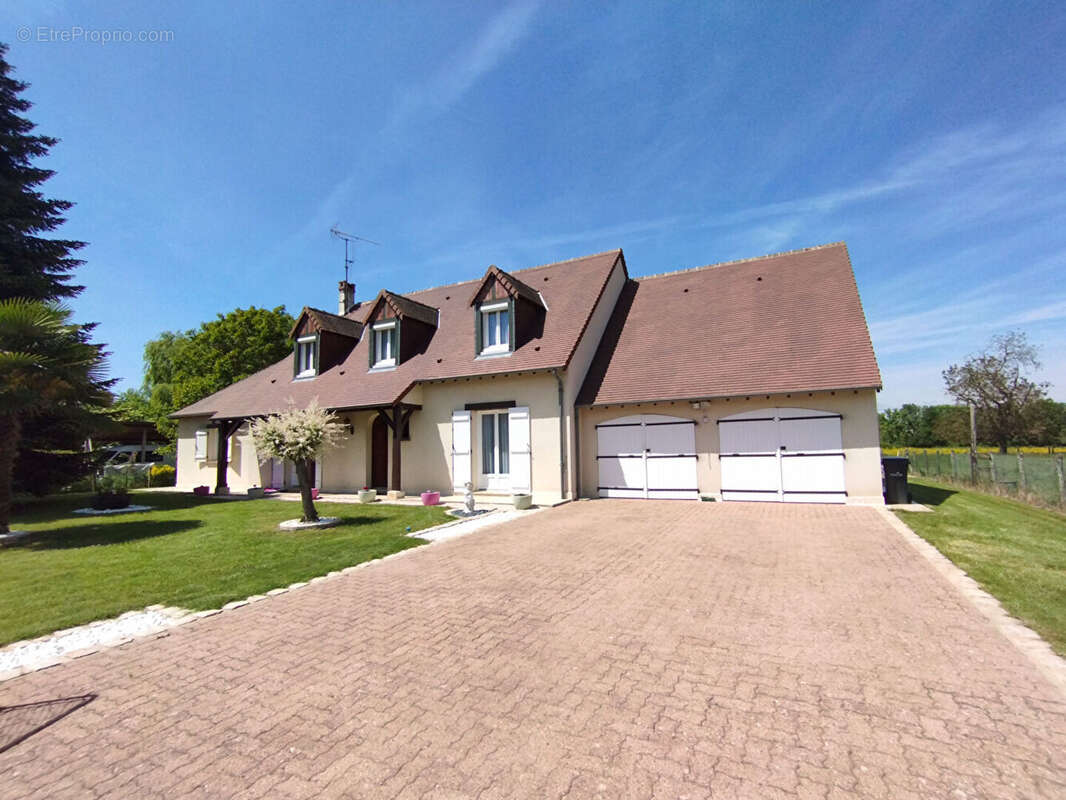 Maison à CHATEAUDUN