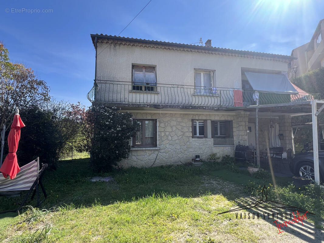 Maison à VAISON-LA-ROMAINE
