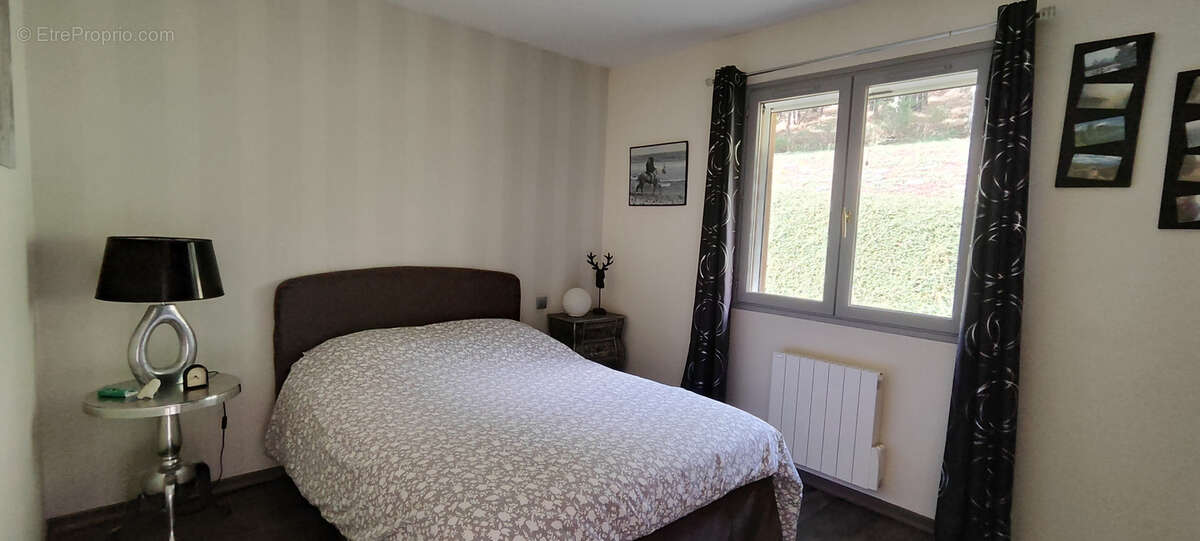 Maison individuelle  avec piscine et grand terrain - photo 9