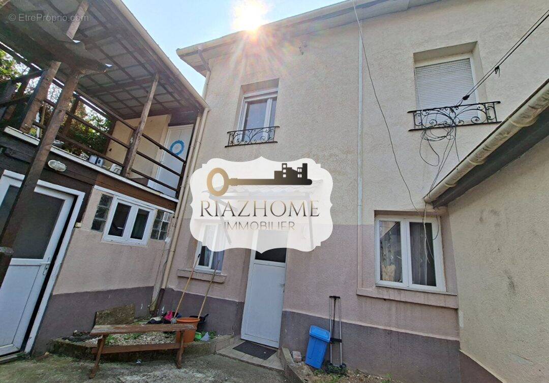 Maison à DRANCY