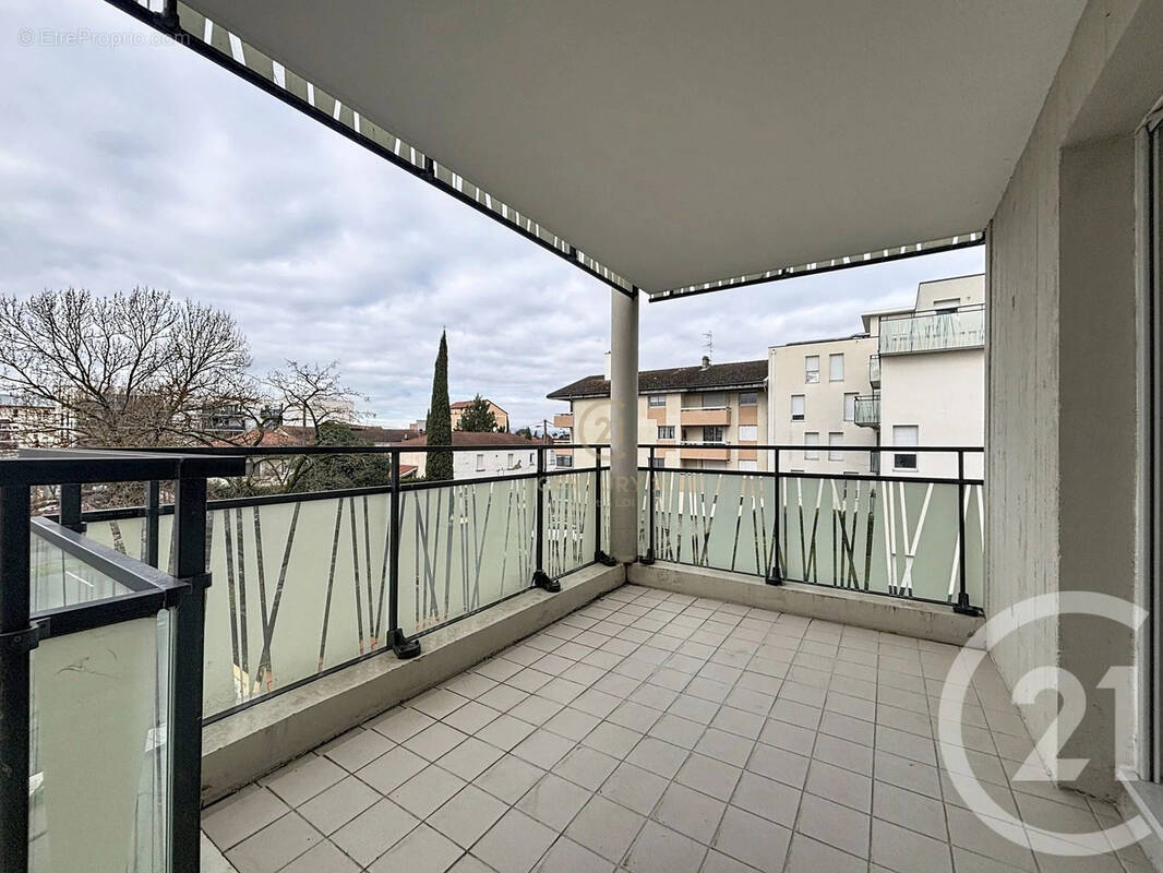 Appartement à DECINES-CHARPIEU