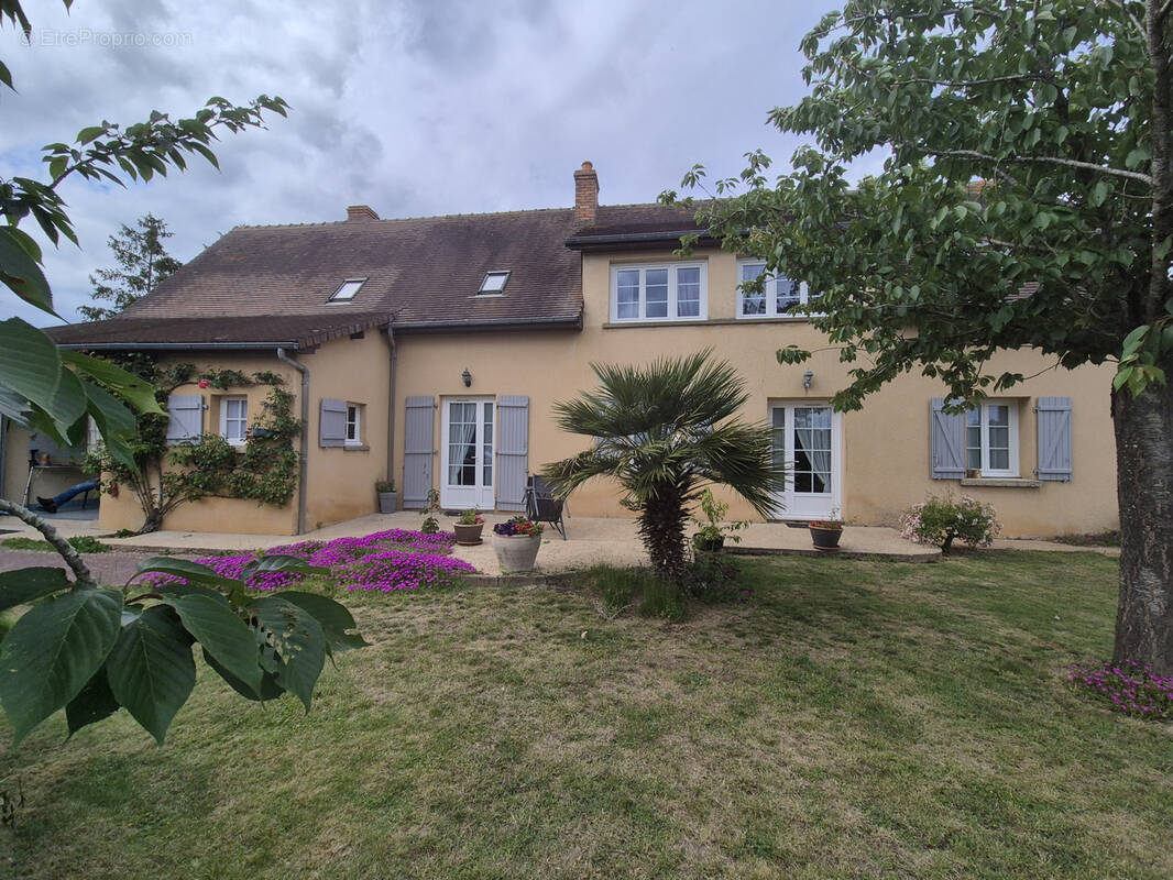 Maison à PRECIGNE