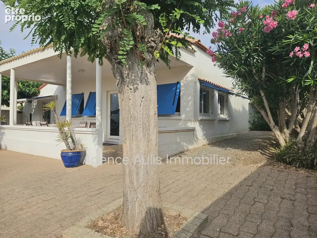 Photo Maison à Fleury au prix de 336 000€