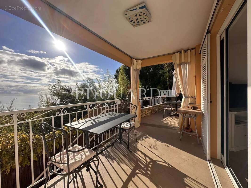 Appartement à ROQUEBRUNE-CAP-MARTIN