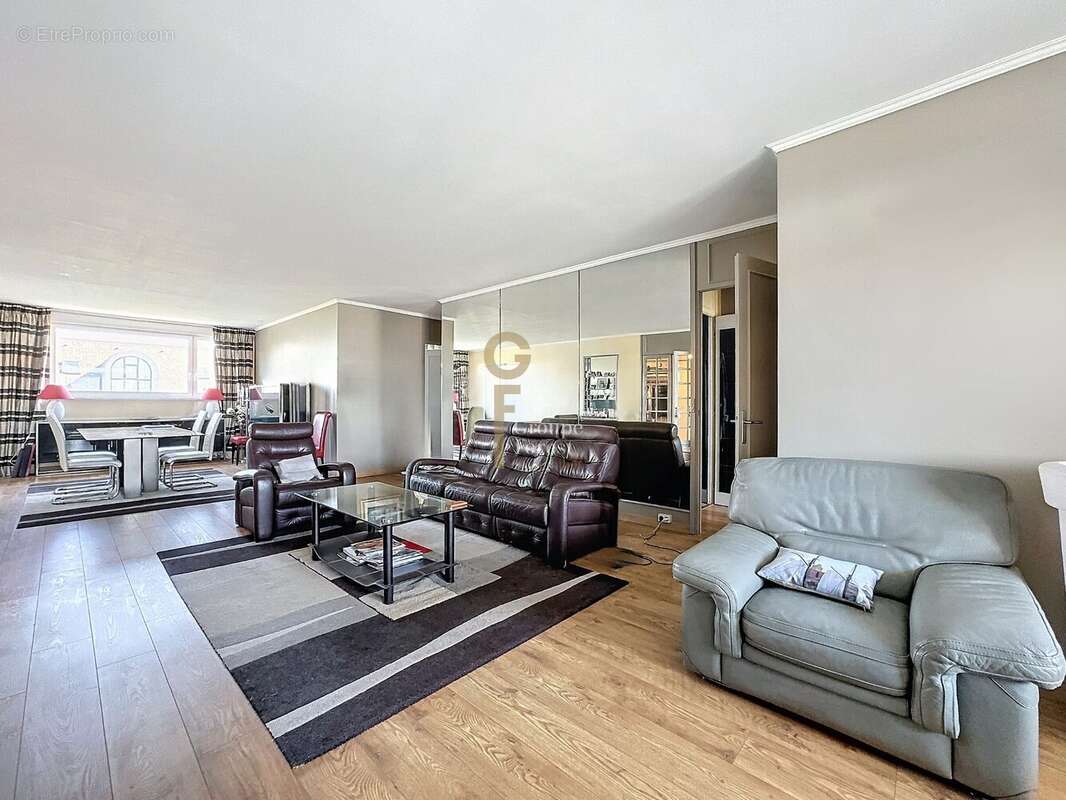 Appartement à LA MADELEINE