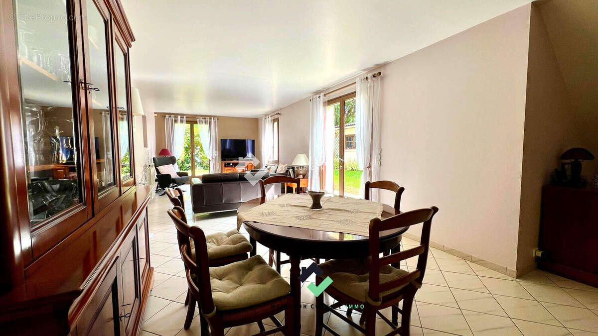 Maison 130 m² à Choisy-Le-Roi  - photo 4