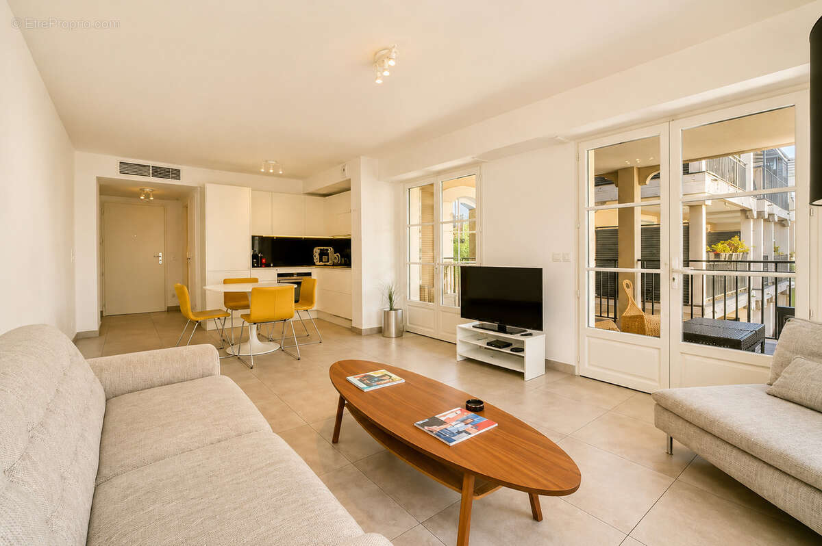 Appartement à SAINT-TROPEZ