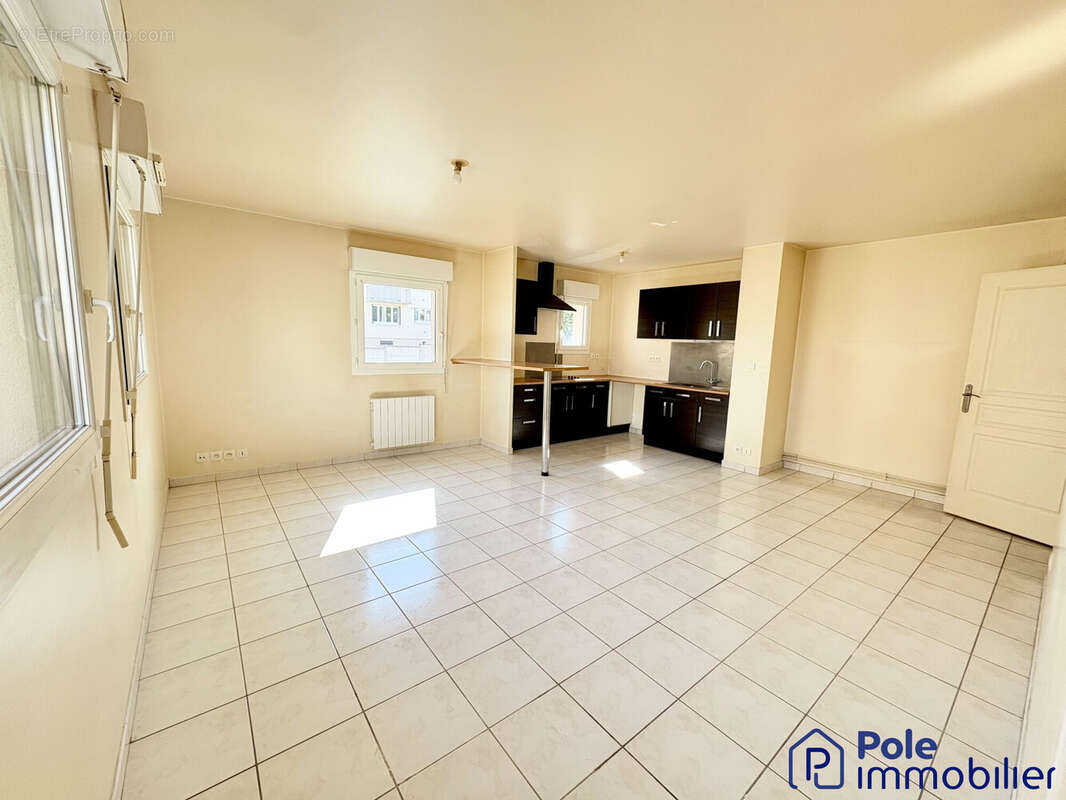 Appartement 67 m² à Caen  - photo 3