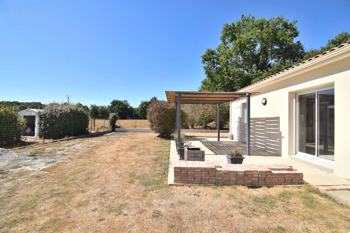 Maison 113 m² à Geneston  - photo 11