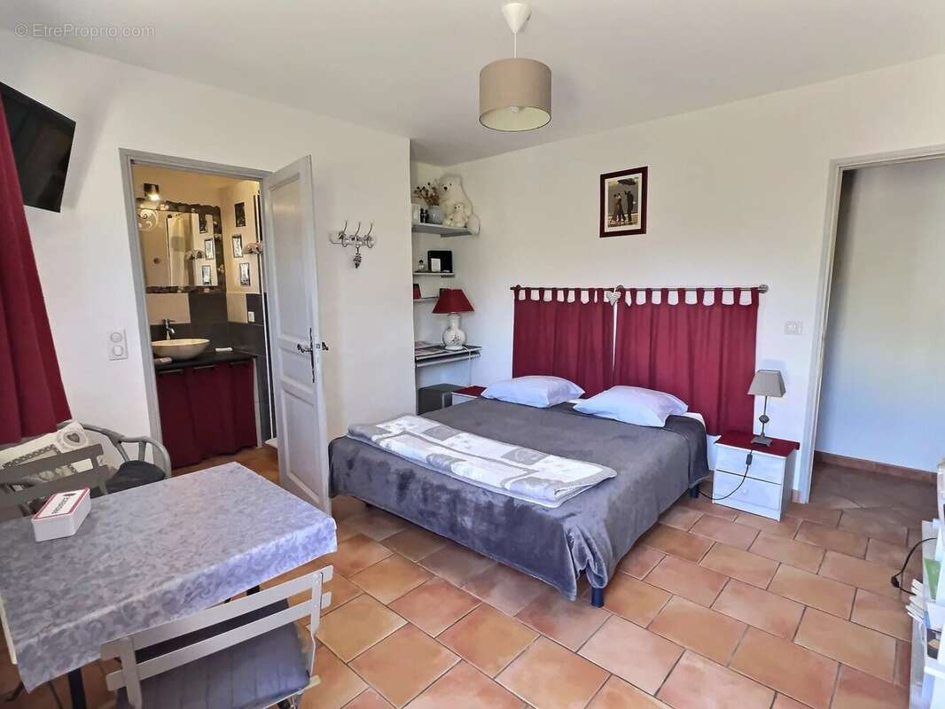 Maison à CHEVAL-BLANC