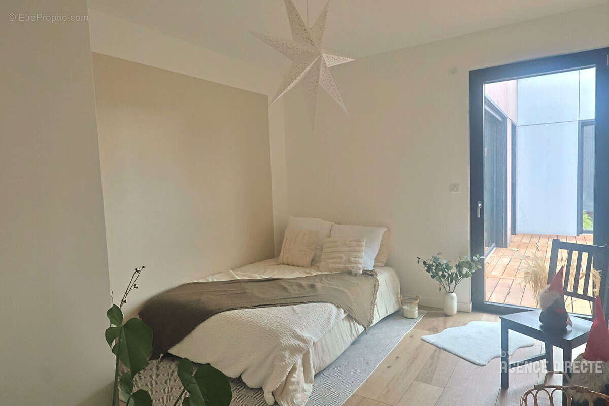 Maison à SAINT-SEBASTIEN-SUR-LOIRE