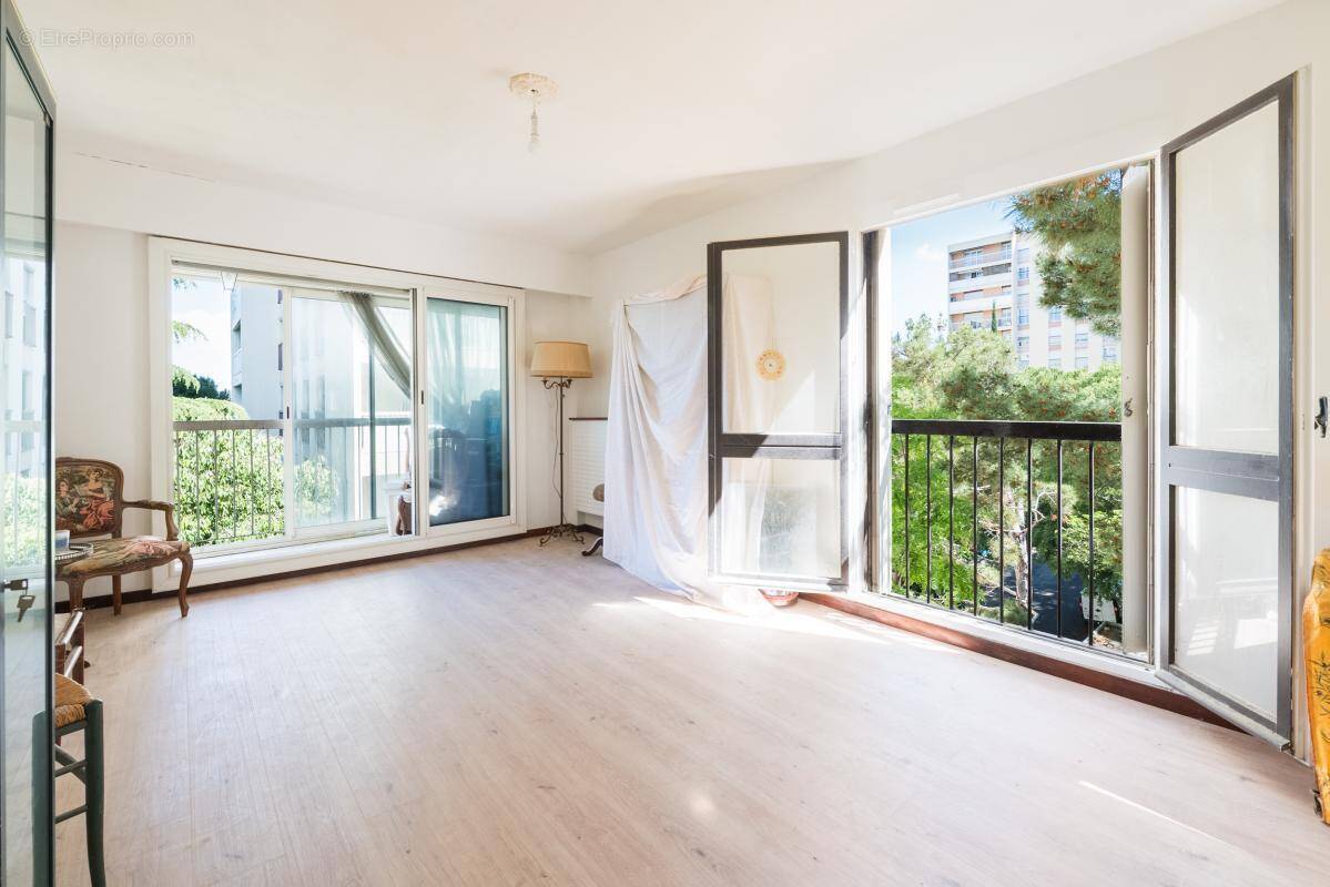 Appartement à MARSEILLE-10E