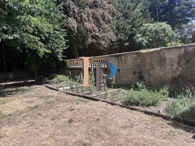 Charlieu- maison sur parc - photo 15