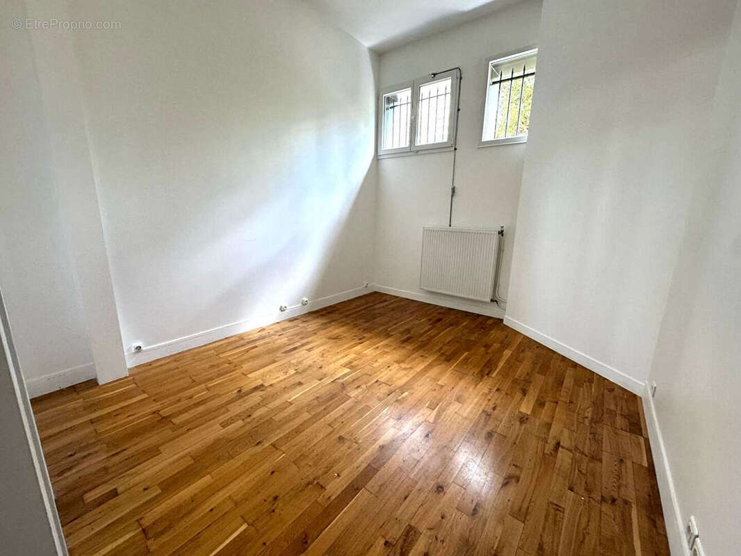 Appartement à NANTERRE