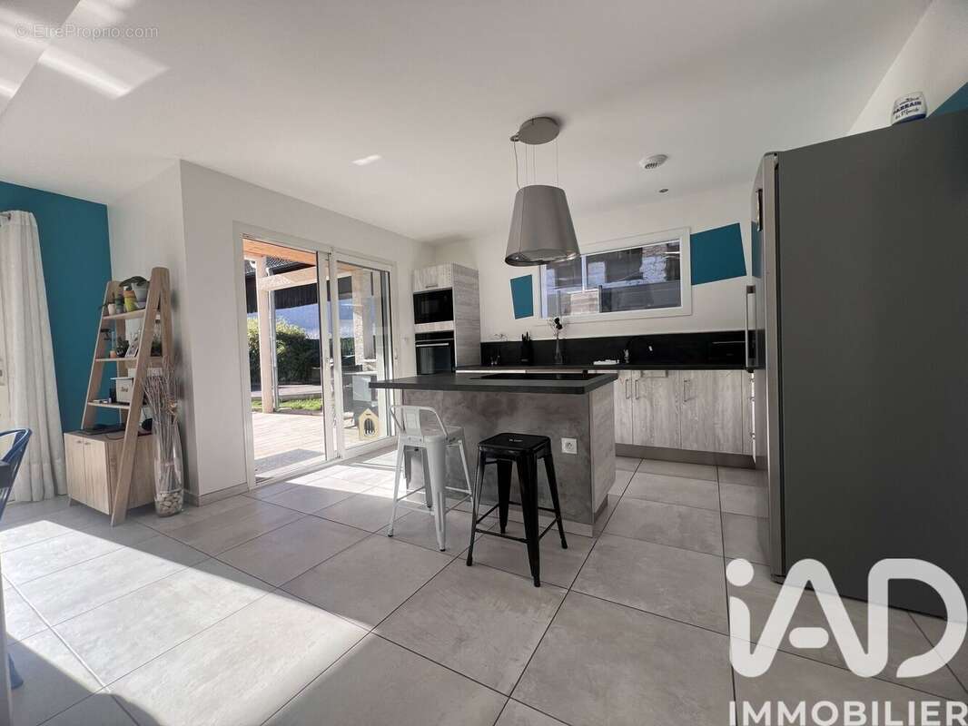 Photo 2 - Maison à LA ROCHETTE