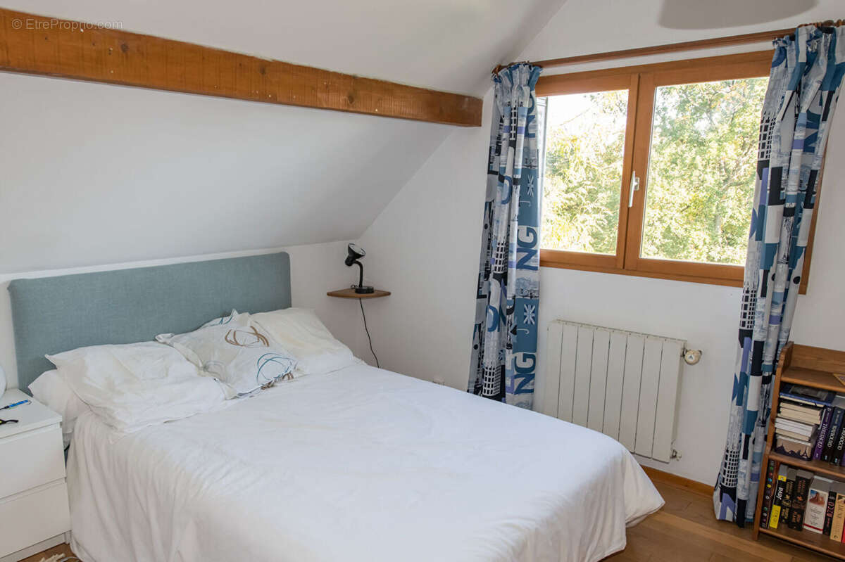 Maison à FEUCHEROLLES
