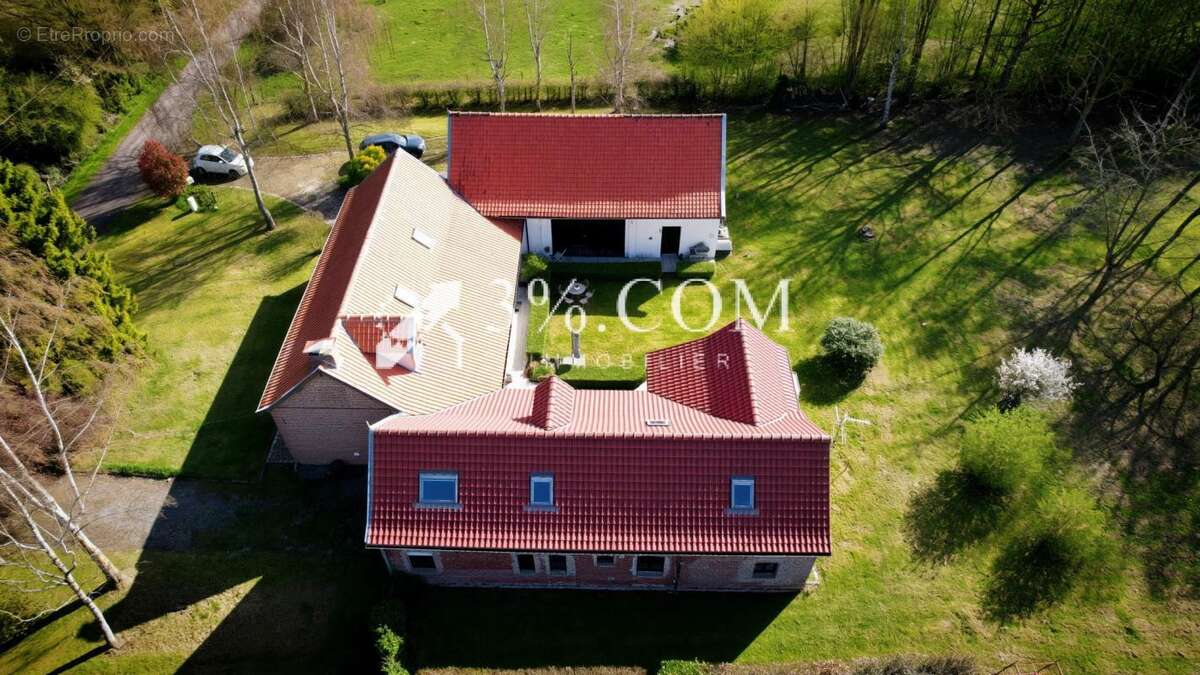 Maison à LESTREM