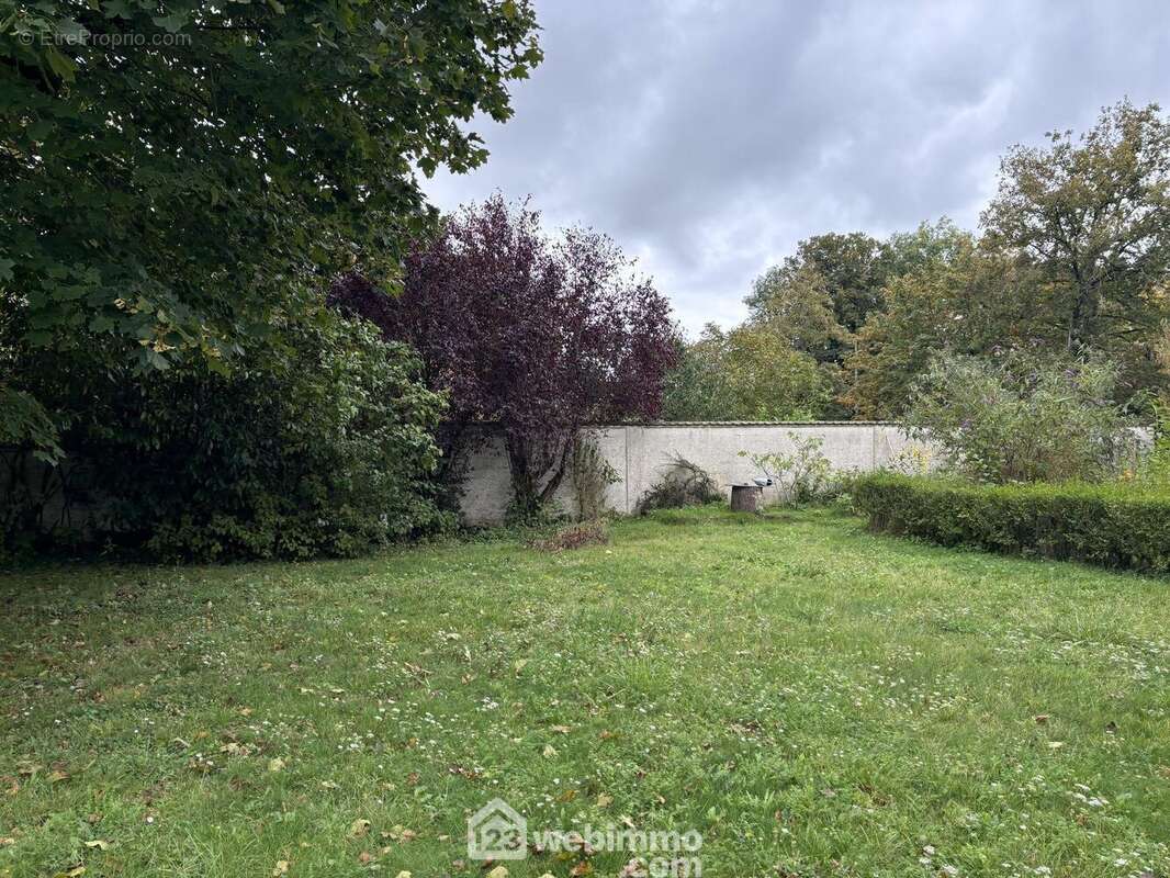 Maison à CHAUVONCOURT