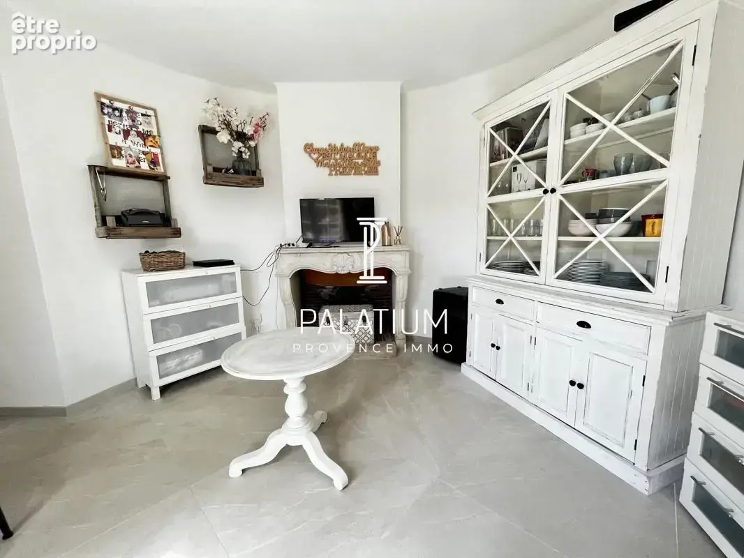 Villa 172m² - Garage 26m² - Terrain 912m² - photo 4