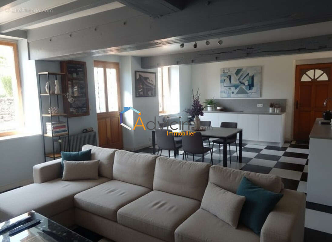 Maison à GY-LES-NONAINS