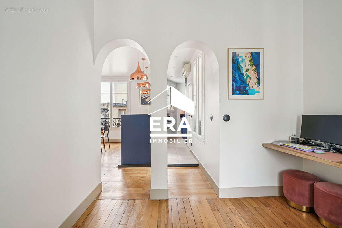 Appartement à PARIS-3E