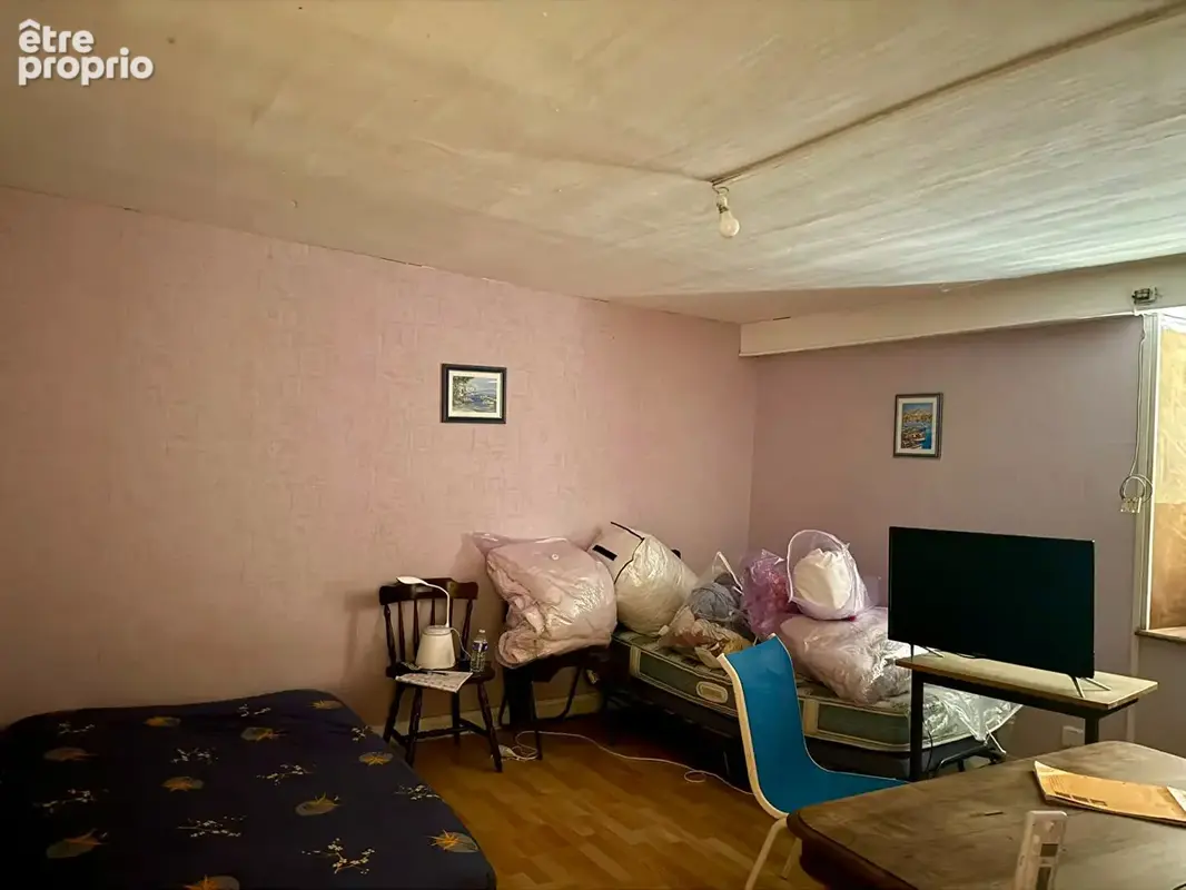 Maison en pierre de 60m² à rénover, à la campagne - photo 3