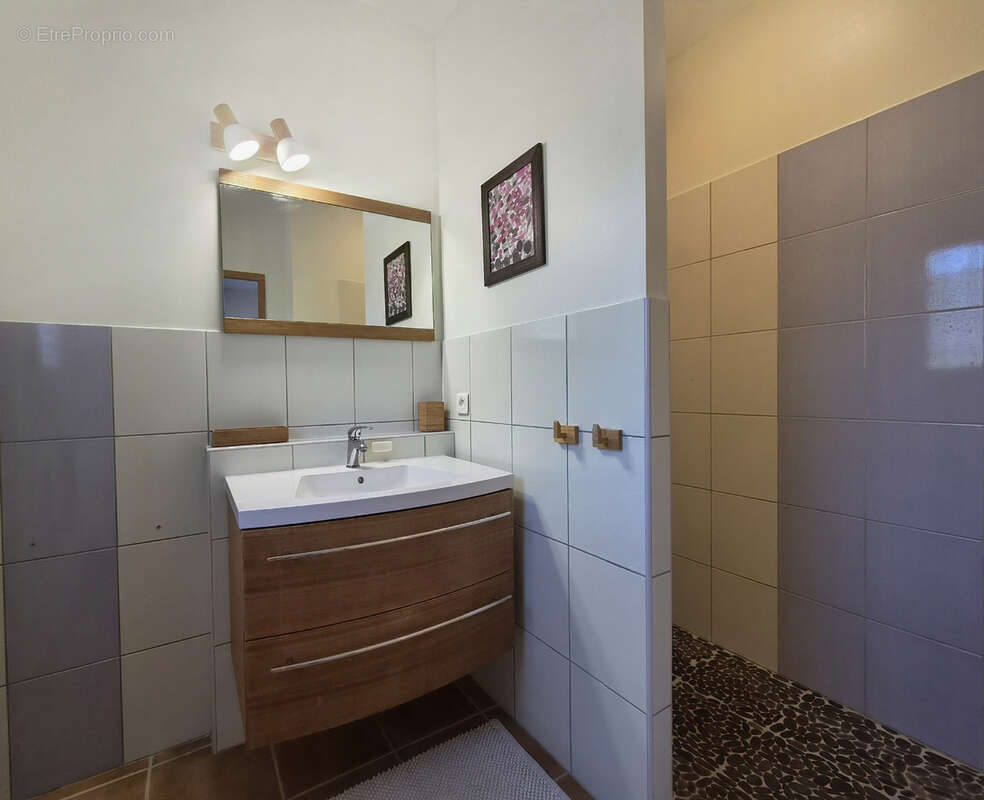 Propriété familiale de standing, avec piscine - photo 9
