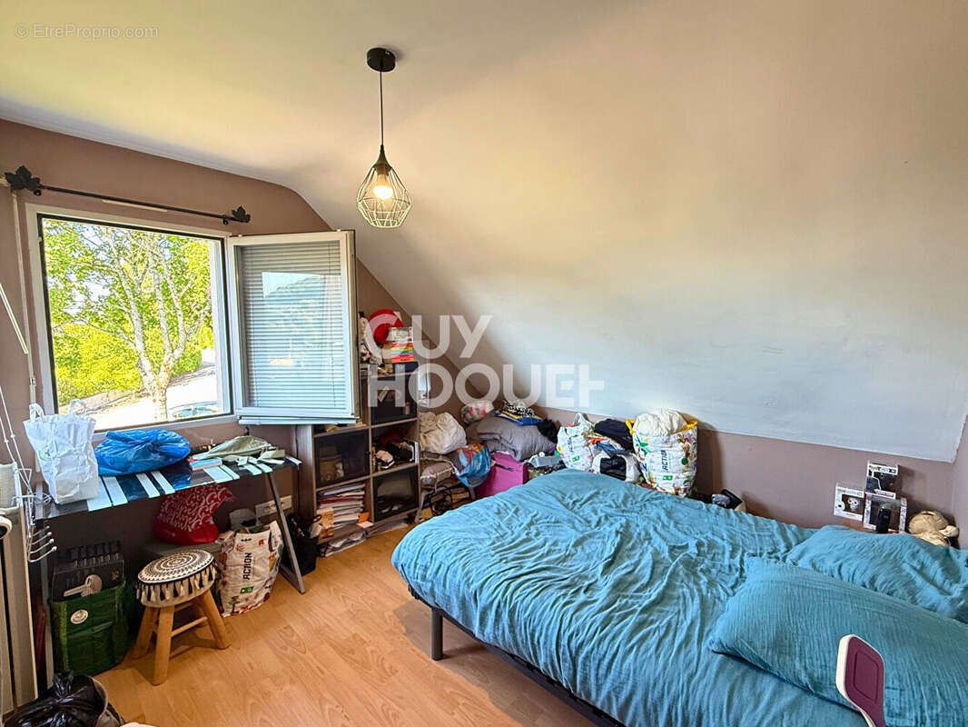 Maison à MISEREY-SALINES