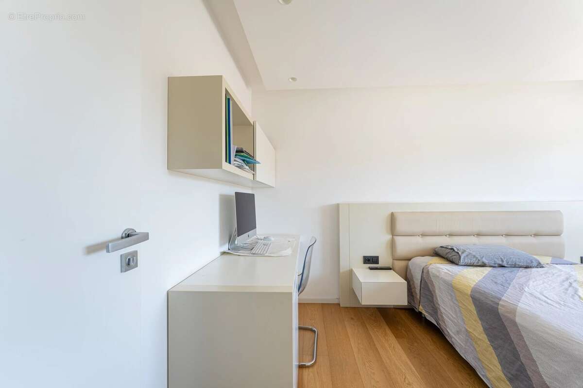 MARSEILLE 9 ème Mazargues à vendre appartement 3 pièces vue mer et parking - photo 9