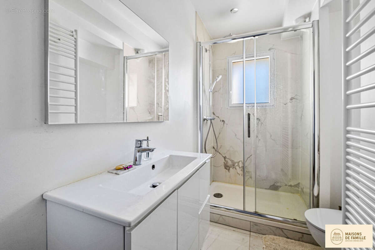 Maison à FONTENAY-LE-FLEURY