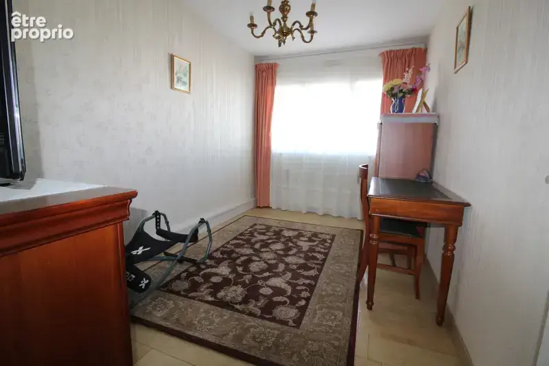 Appartement avec ASCENCEUR à vendre avec 3 CHAMBRES et 5 pièces LA ROCHE SUR YON (85) - photo 43