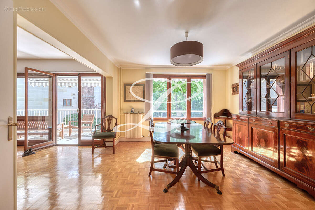 Appartement à MAISONS-LAFFITTE