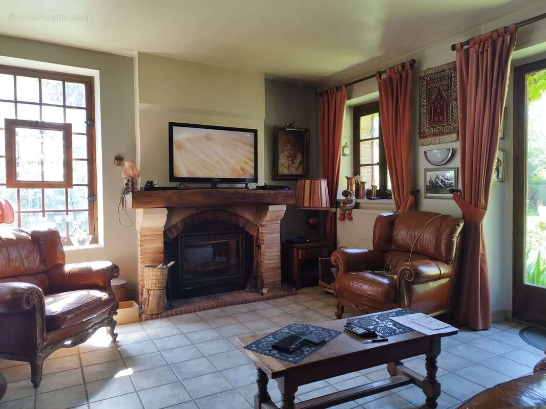 Maison à LONGNY-AU-PERCHE