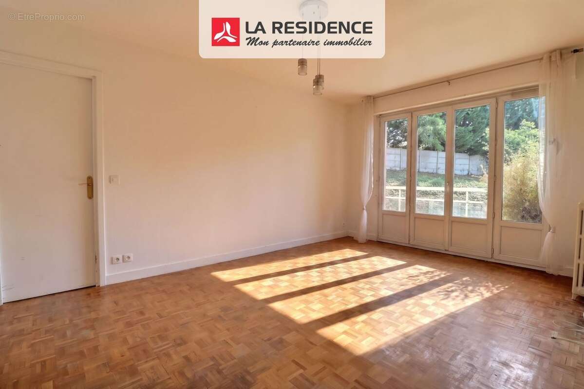 Appartement 70 m² à Le Port-Marly  - photo 3