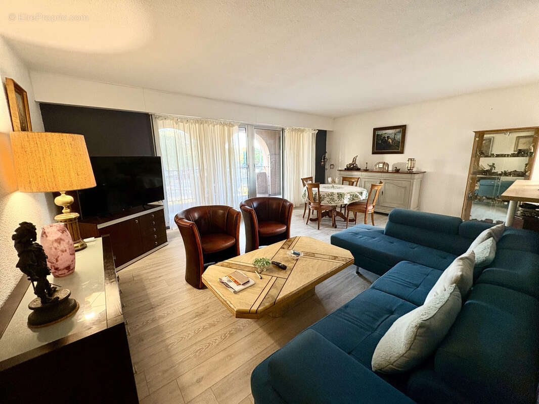 Appartement à HYERES