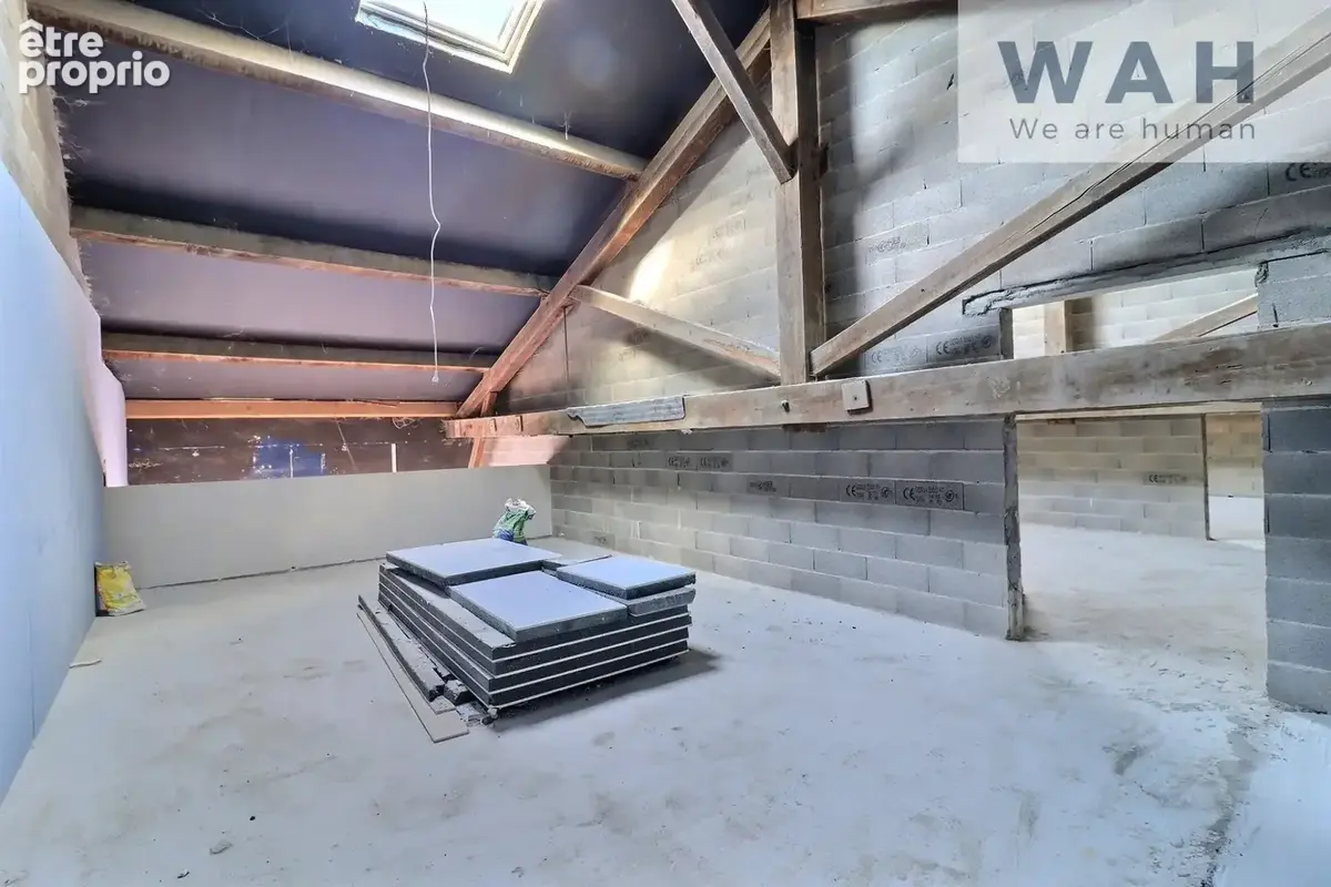 Local commercial 270 m2 à Sommières 30250 - photo 4