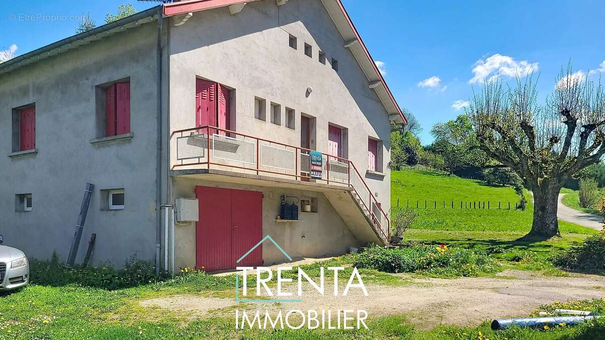 Maison à LES ABRETS