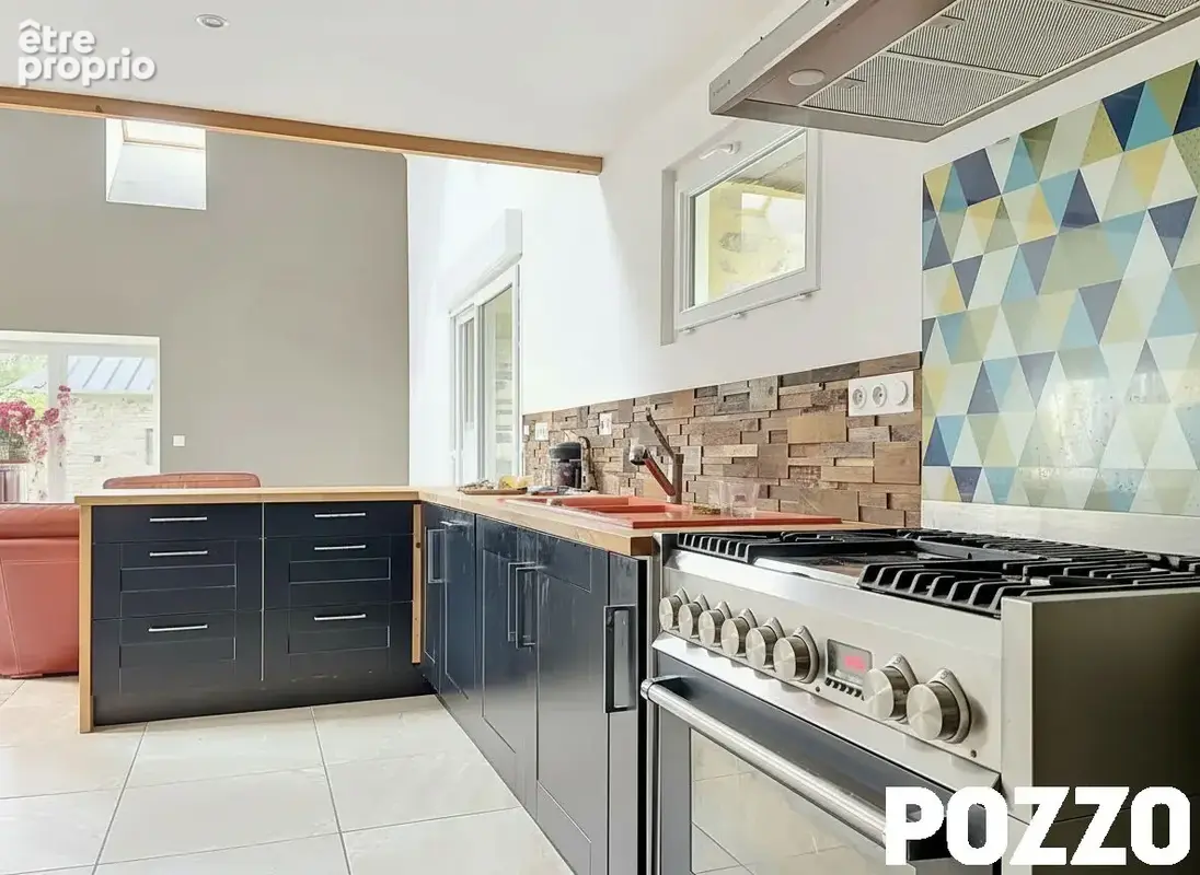 A vendre. st jean d'elle. maison entierement renovee avec dependance. - photo 6