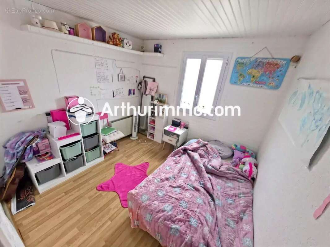 Appartement à SAVIGNY-LE-TEMPLE