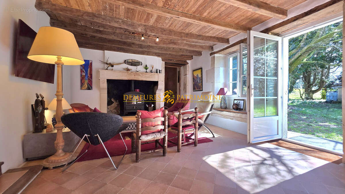 Maison à MAZEROLLES