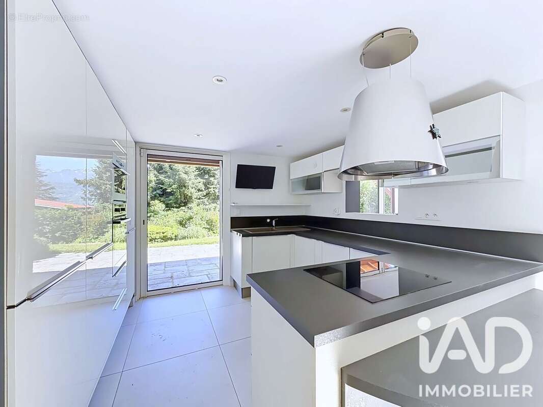 Photo 3 - Maison à SAINT-NAZAIRE-LES-EYMES