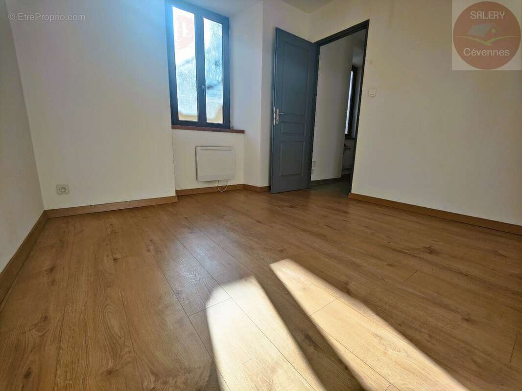 Appartement à FLORAC