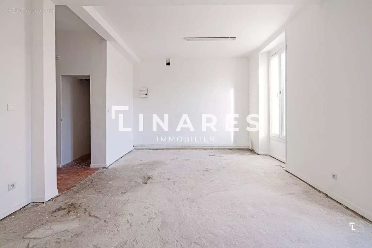 Appartement à MARSEILLE-1E