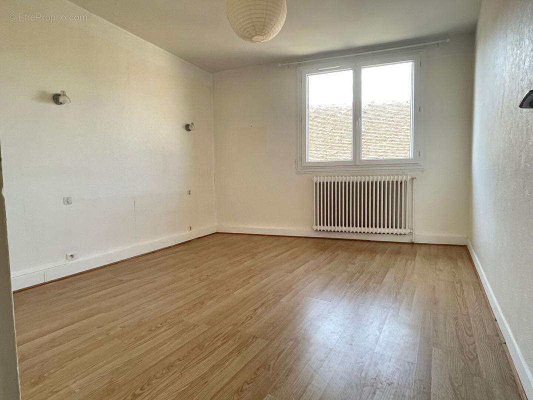 Appartement à VERNEUIL-SUR-AVRE